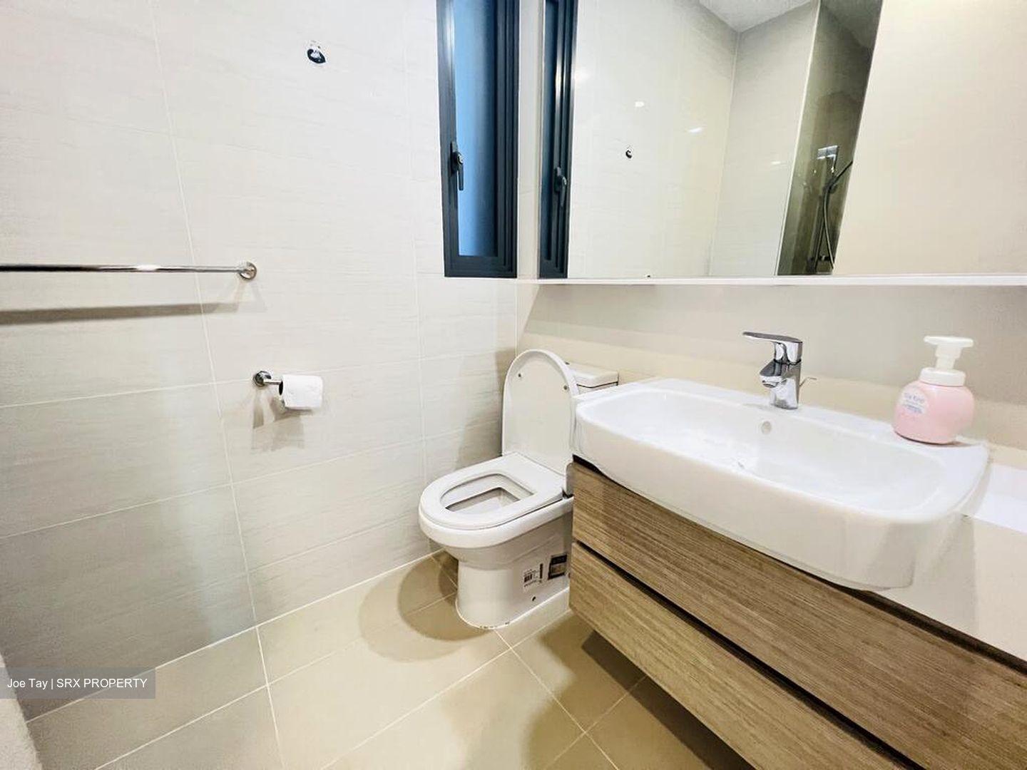 The Luxurie (D19), Condominium #575930691